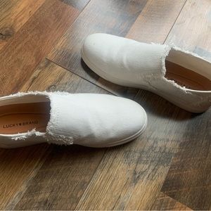 Never worn lucky 🍀 Brand slide on shoes